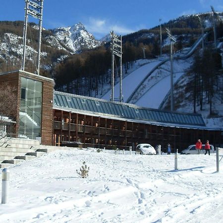 Pragelato Ski Jumping Hotel プラジェラート エクステリア 写真